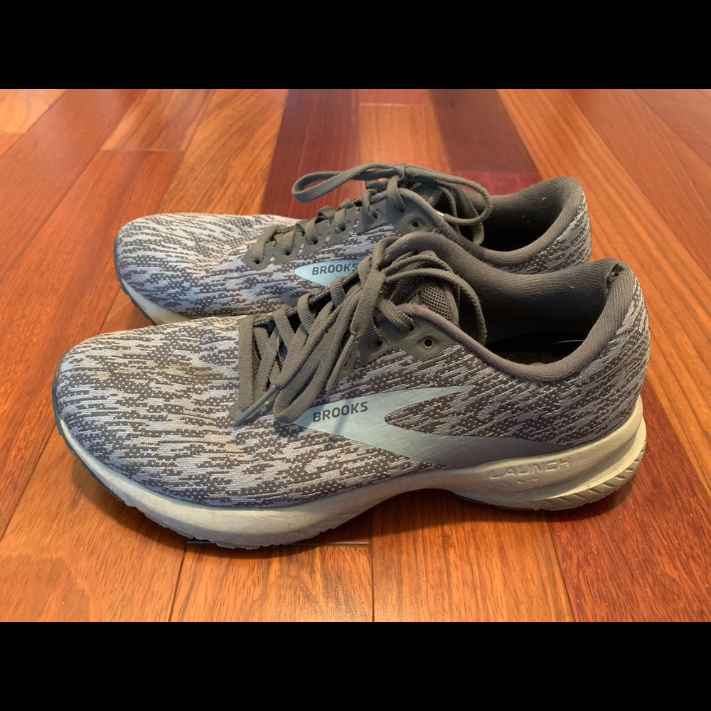 Brooks - Picture 3 of 6